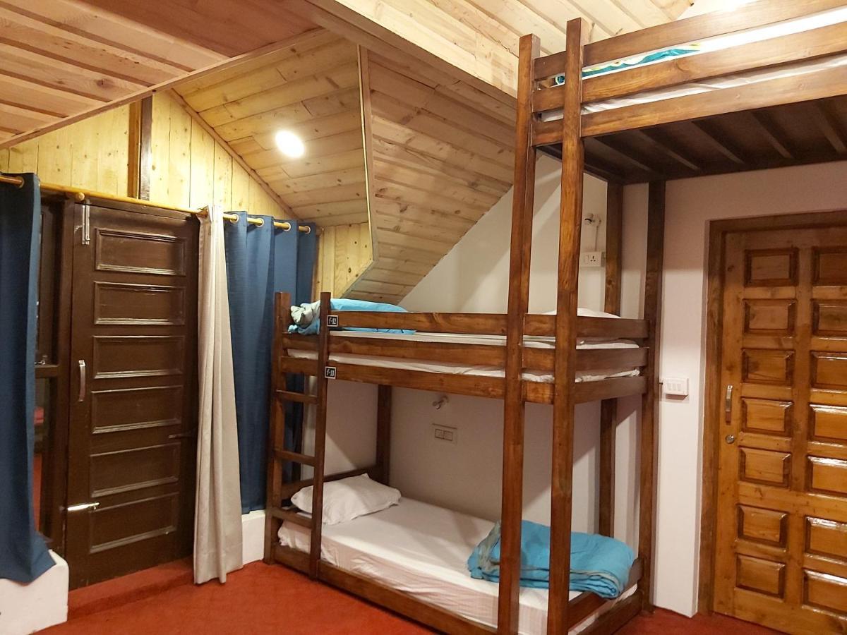 Utopia Hostels Dharamkot Mcleodganj Dharamshala Eksteriør billede