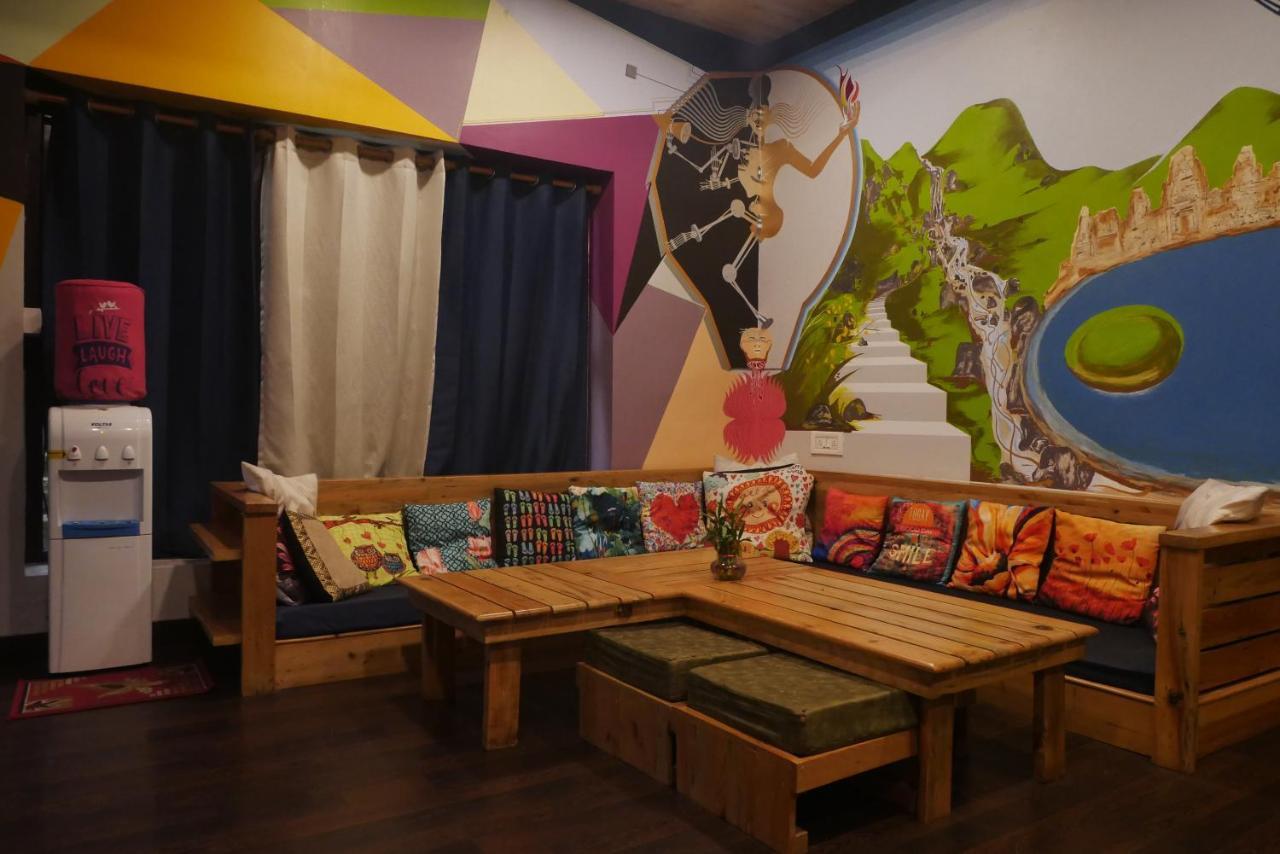Utopia Hostels Dharamkot Mcleodganj Dharamshala Eksteriør billede