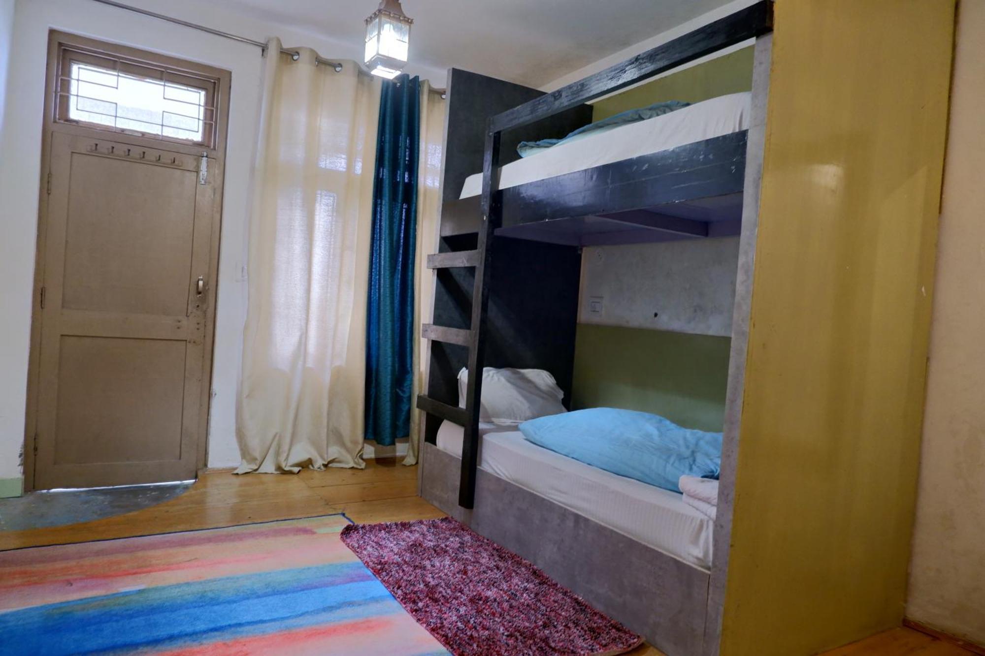 Utopia Hostels Dharamkot Mcleodganj Dharamshala Eksteriør billede