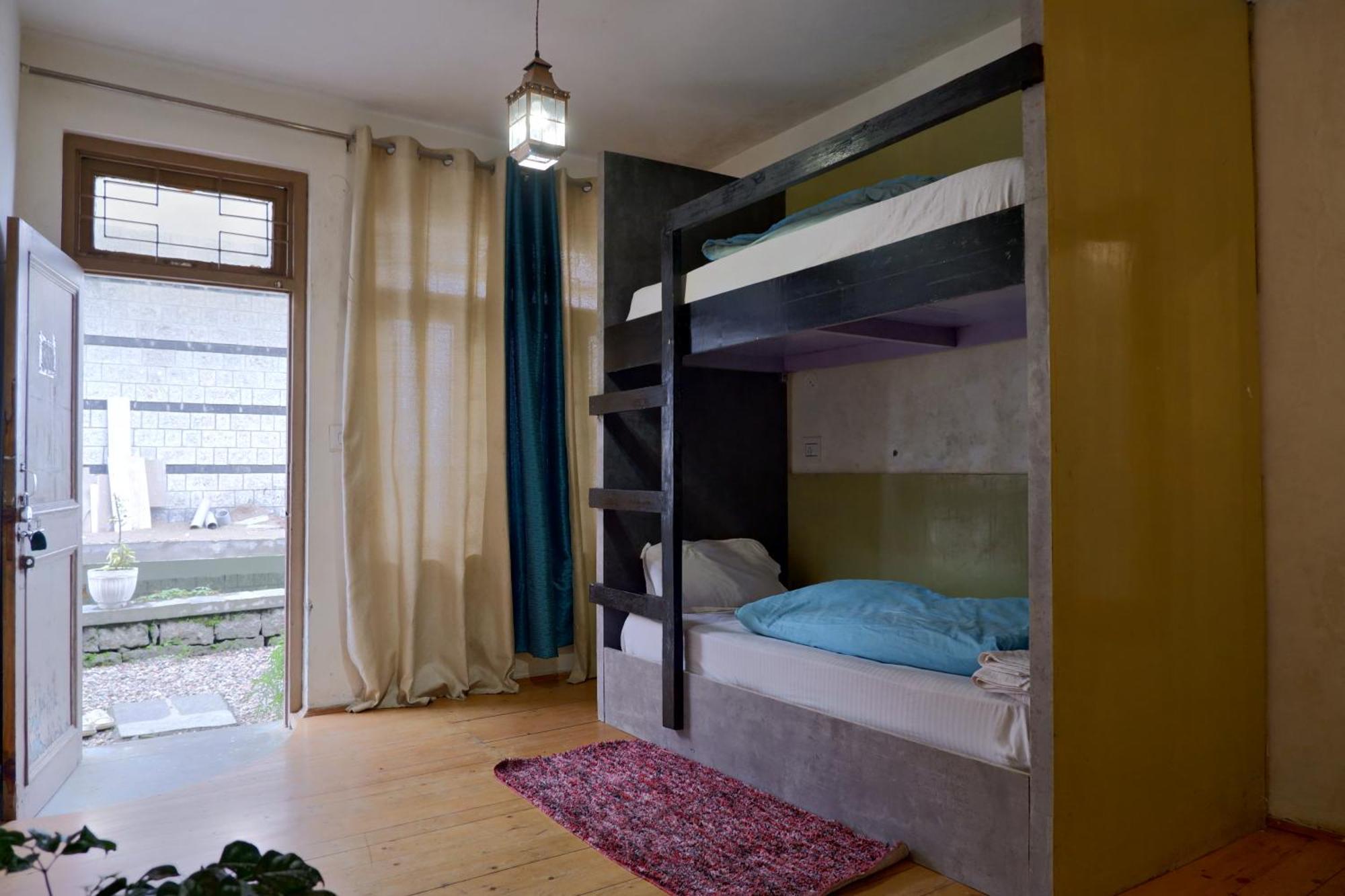 Utopia Hostels Dharamkot Mcleodganj Dharamshala Eksteriør billede