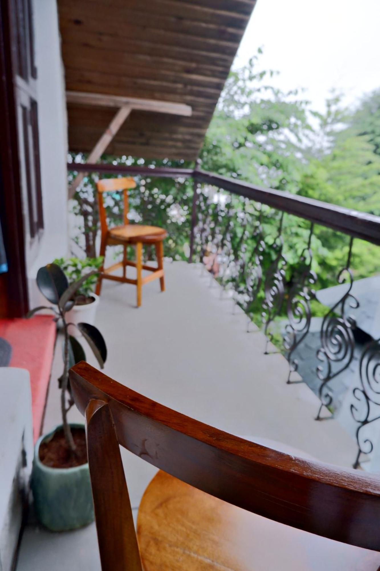 Utopia Hostels Dharamkot Mcleodganj Dharamshala Eksteriør billede